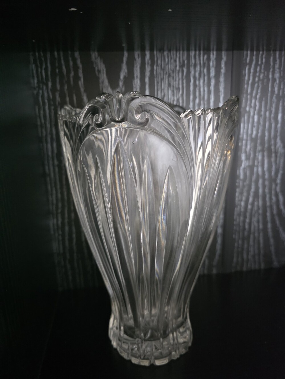 Oneida Augustina Crystal Flower Vase